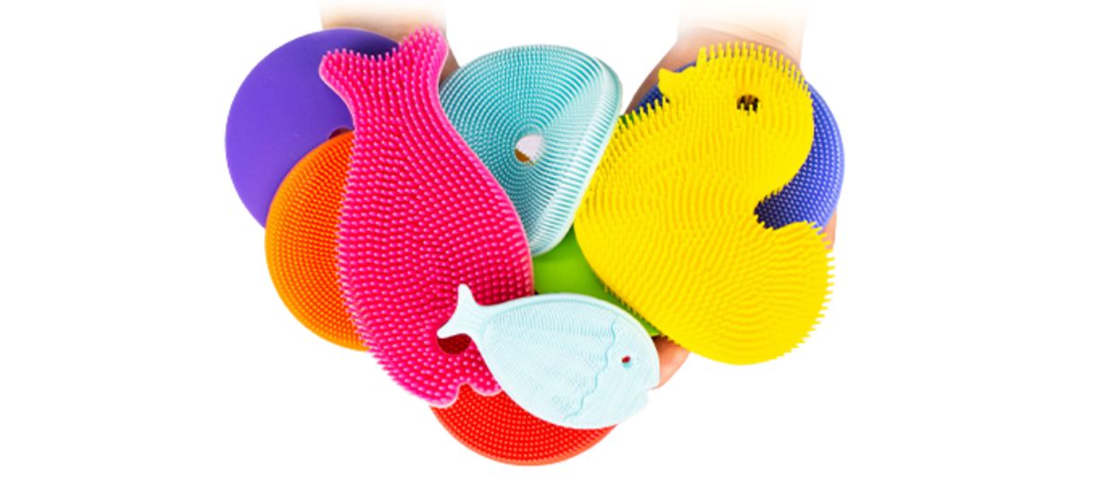 Useful (and Fun!) Gifts for Your Toddlers - Fun Bath Toys