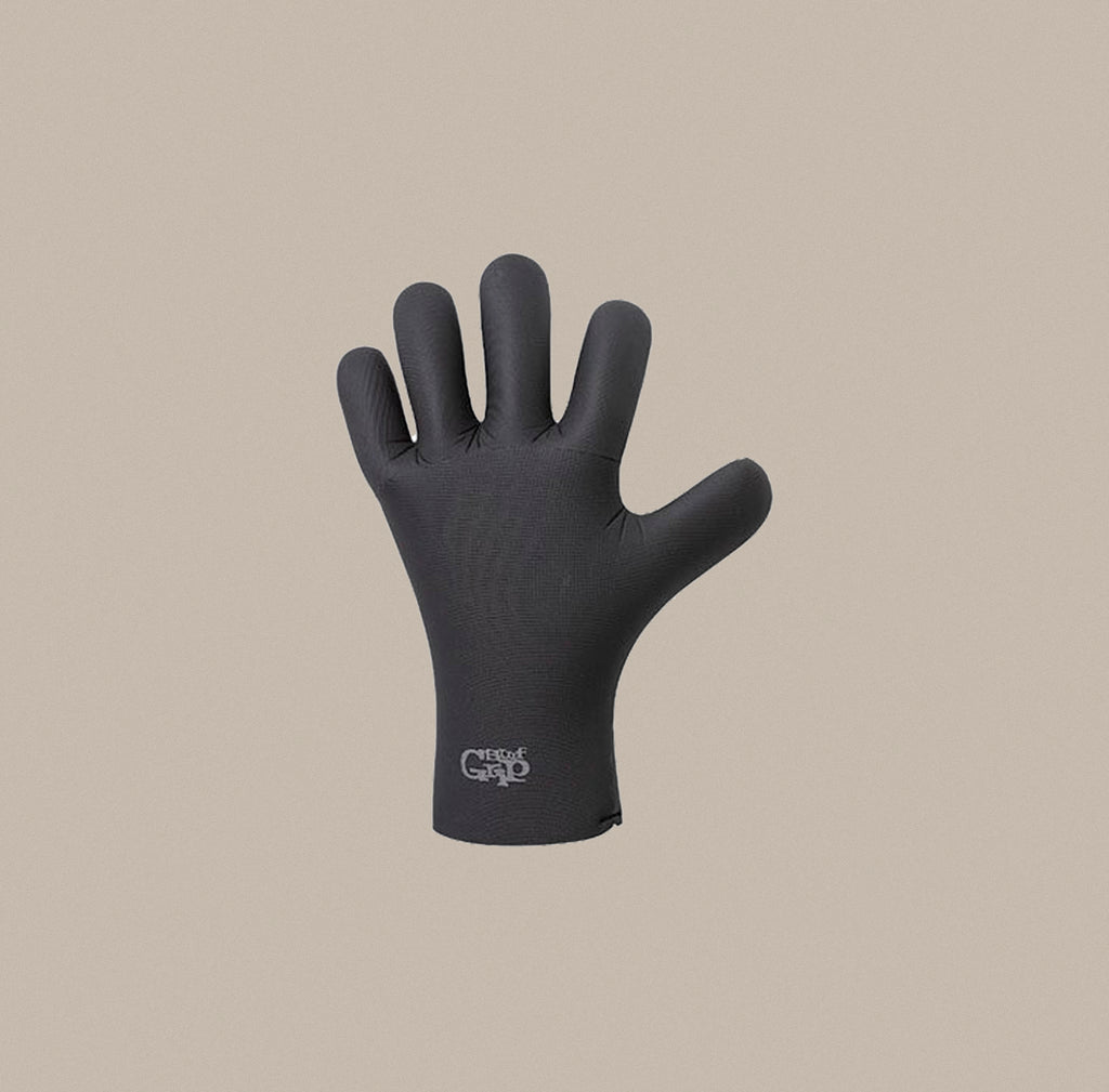 https://cdn.shopify.com/s/files/1/0664/7450/8535/products/Glide-Axxe-Wetsuits-5mm-5-finger-glove_1024x1024.jpg?v=1672327059