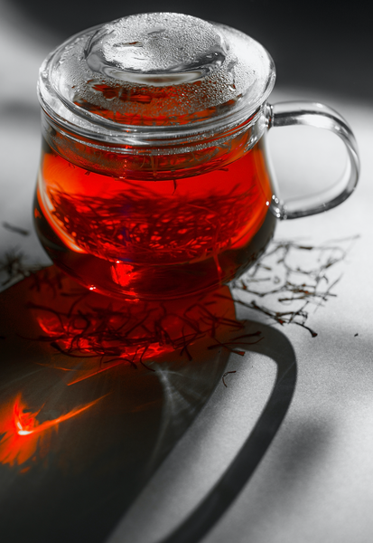 How to make saffron tea?