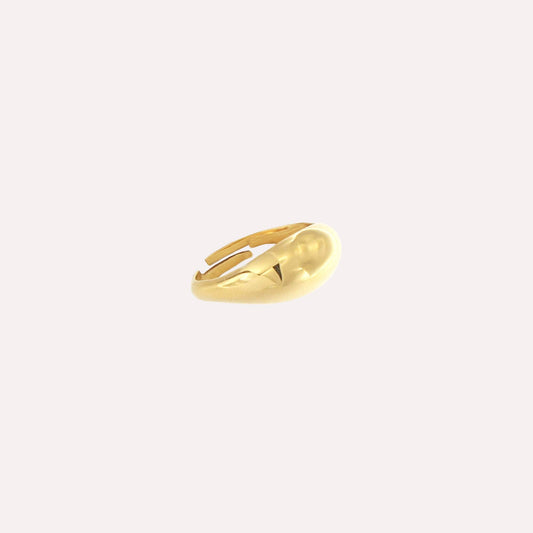 LOUIS VUITTON. Gold-plated ring twisted in the shape of …