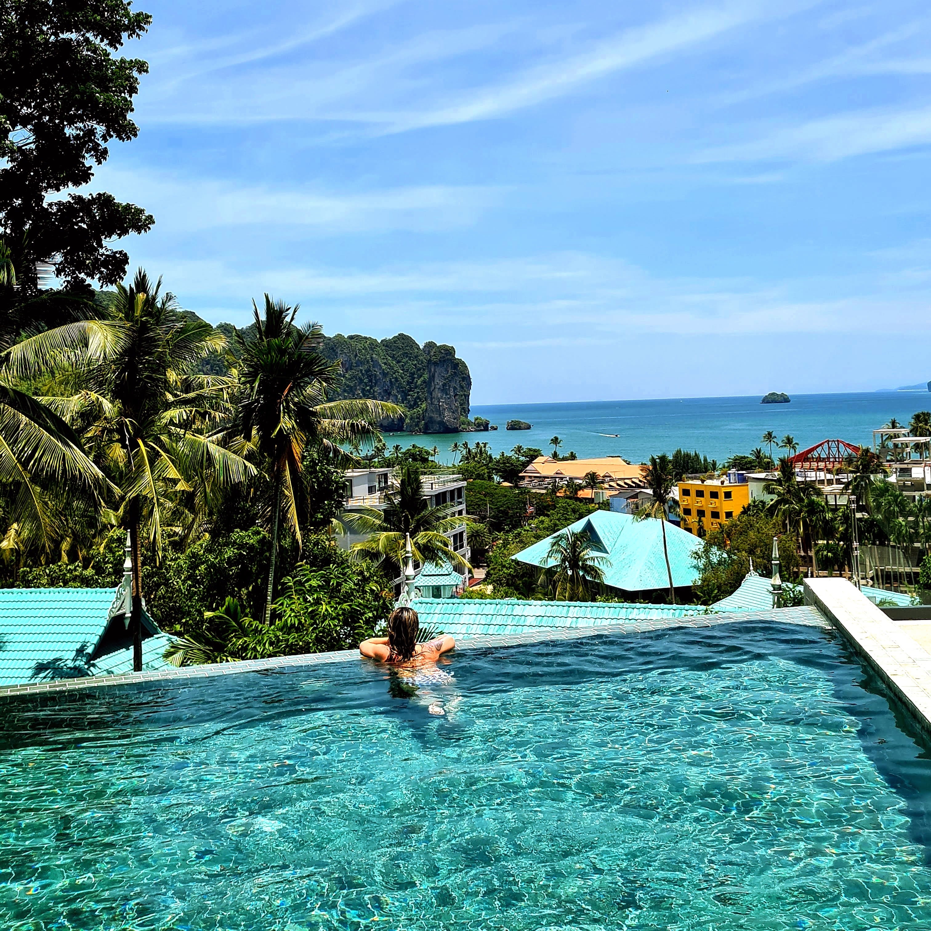 piscine-hotel-krabi-ao-nang-thailande