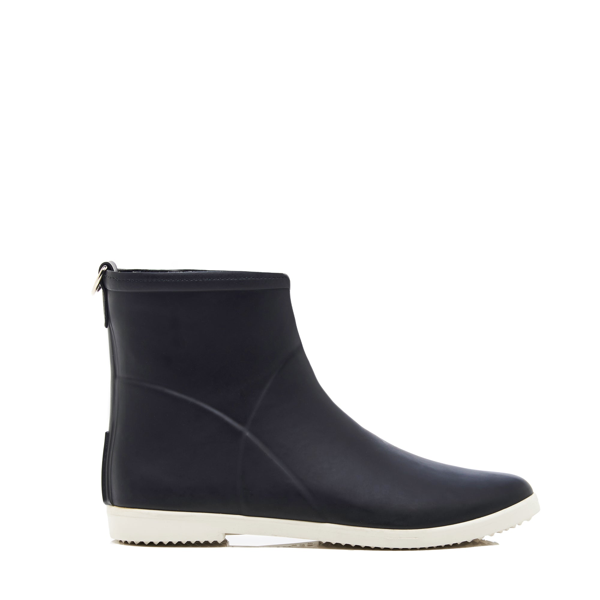 minimalist leather boots