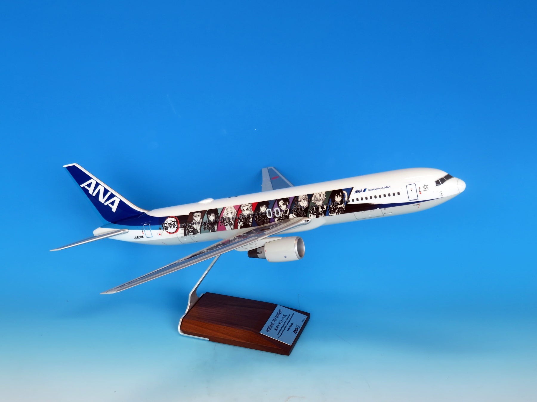 ANA B767-300ER 鬼滅の刃 JA608A PHOENIX1:400 www.krzysztofbialy.com