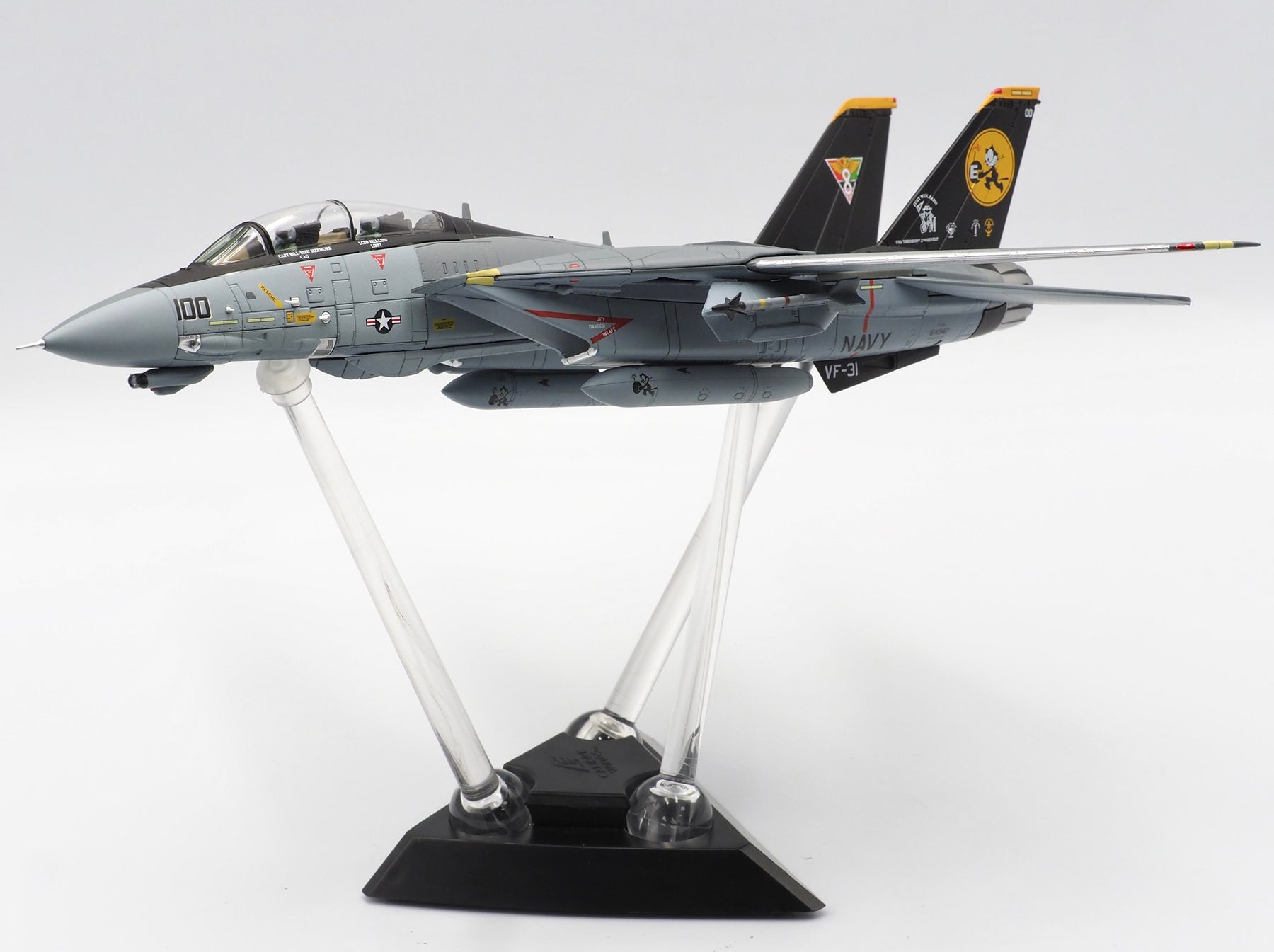 完売品 F-14D アメリカ海軍 第31戦闘飛行隊「トムキャッターズ」-