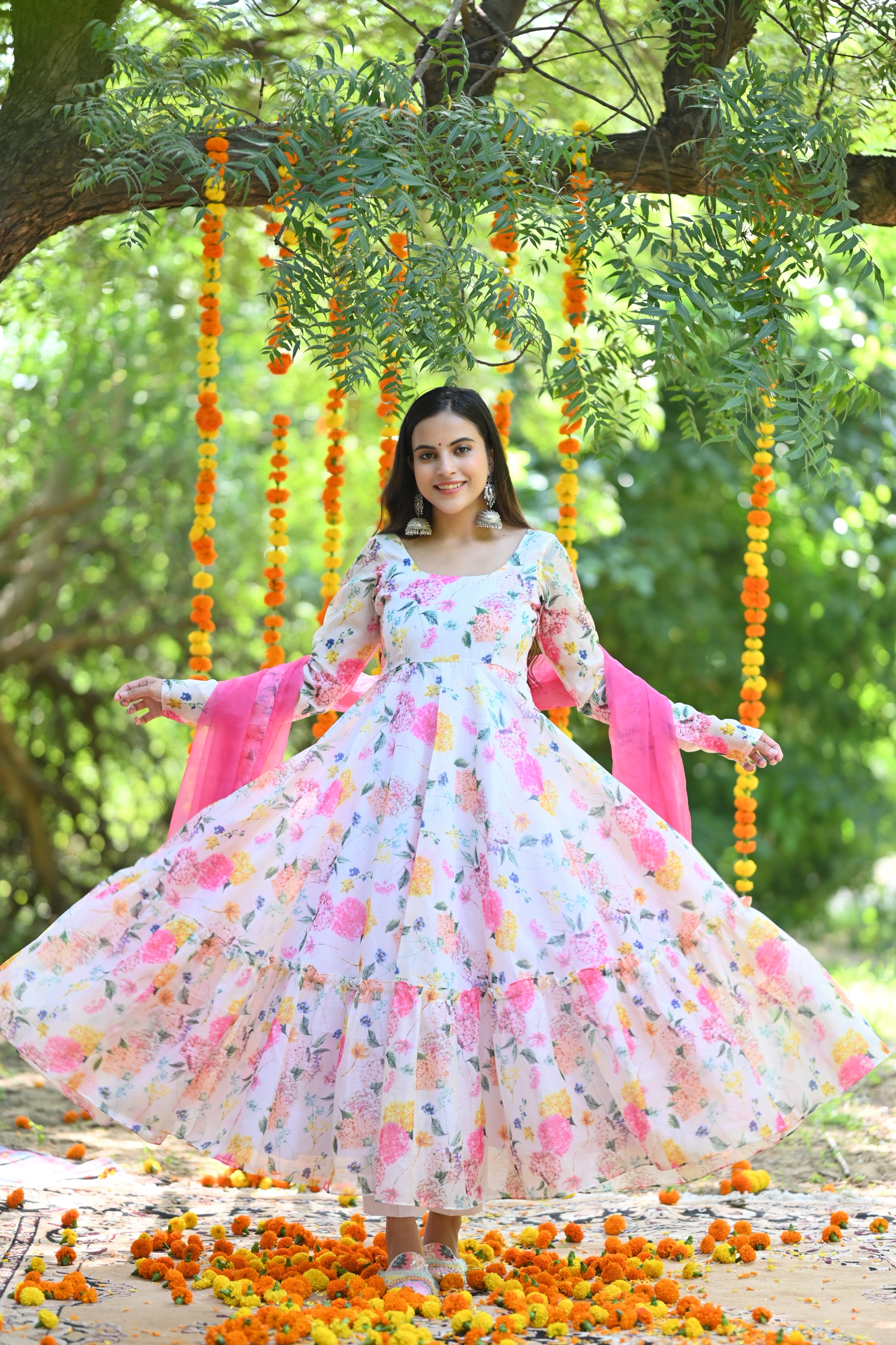 Pink Floral Printed Anarkali With Embroidery And Mirror Work, Gown Shape  Kurti, Flared Kurti, Tiers Kurti, अनारकली कुर्ती - Shivam E-Commerce, Surat  | ID: 26152998997