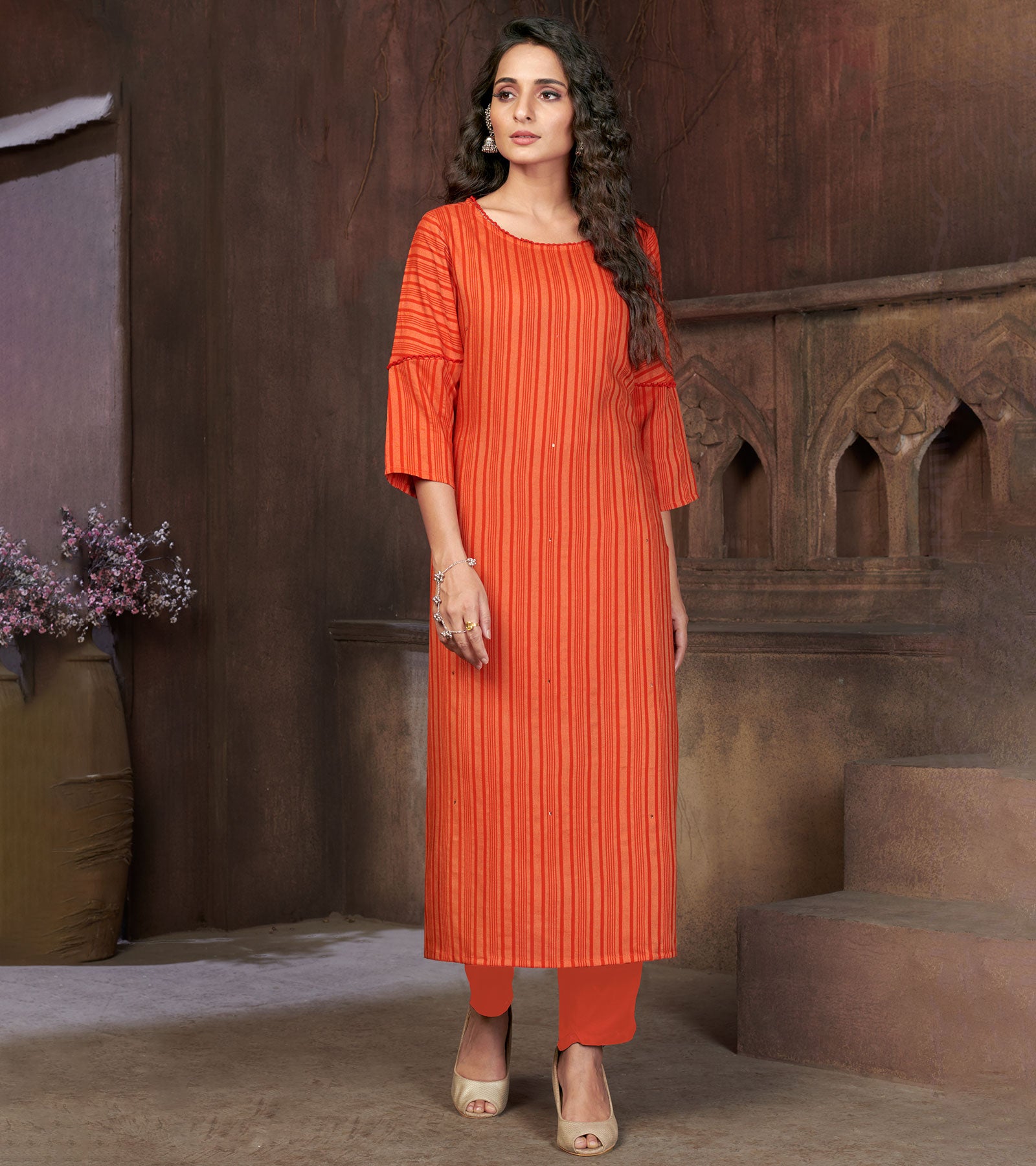 Breathable Full Sleeve And Plain Orange Cotton Kurta For Women at Best  Price in Chandauli | Deal Zap Enterprises