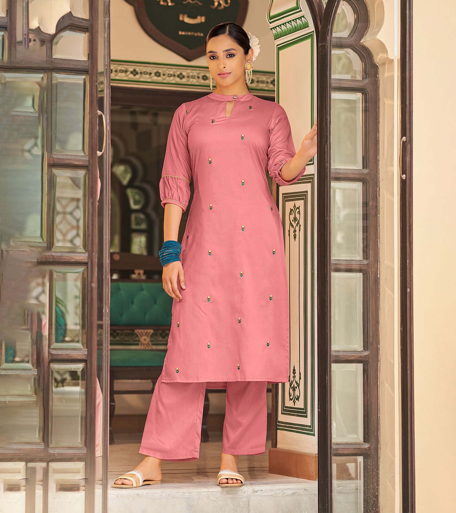 Designer Kurti Chiffon Georgette Pink Embroidered Kurtis – Kajols - Indian  & Pakistani Fashion & Tailoring