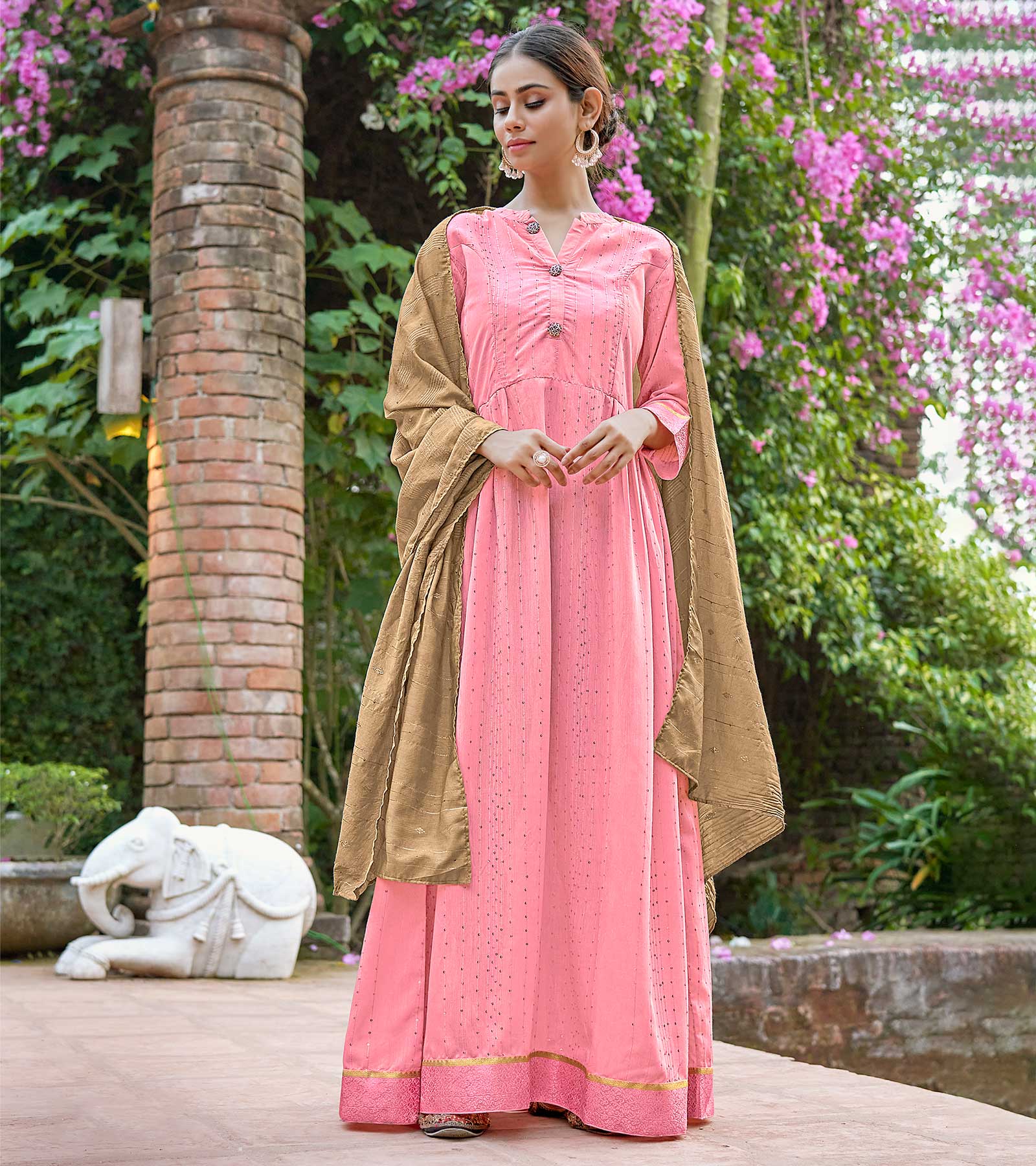 Imposing Party Look Georgette Gown With Dupatta In Peach Color
