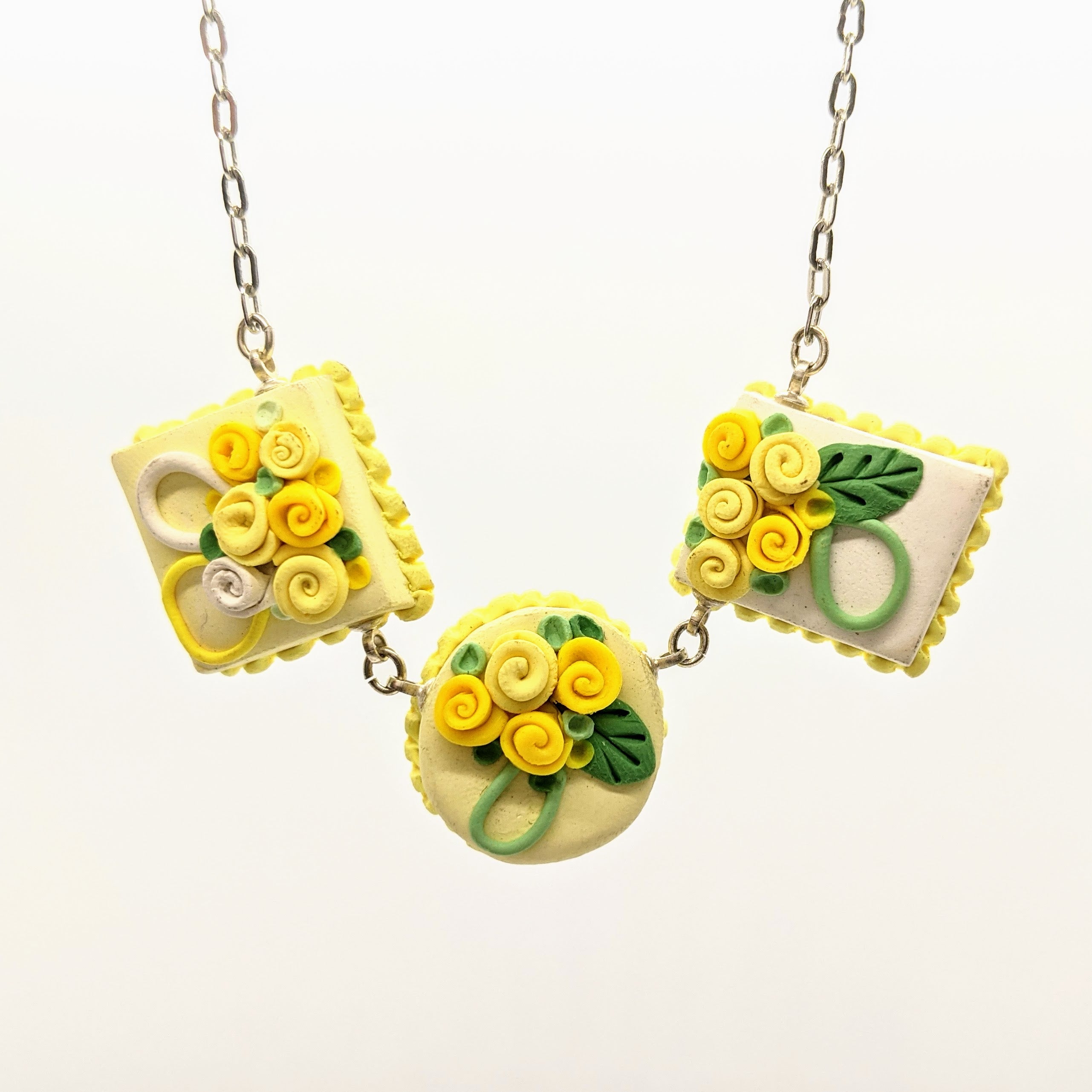 Triple yellow dollhouse cake necklace