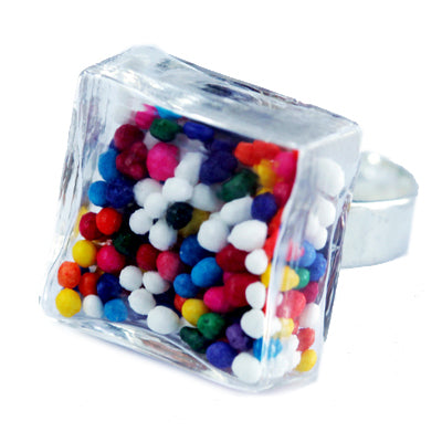 krænkelse Glimte tiger 1) Glass cube cake sprinkles ring – Amy Pfaffman