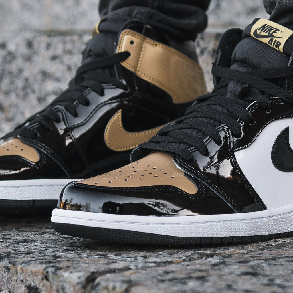 jordan 1 golden toe