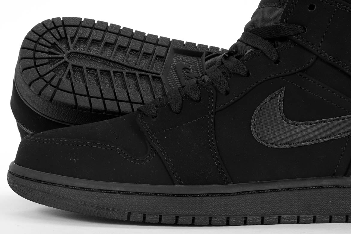 jordan retro 1 black suede