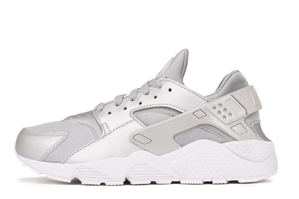 white and silver huaraches