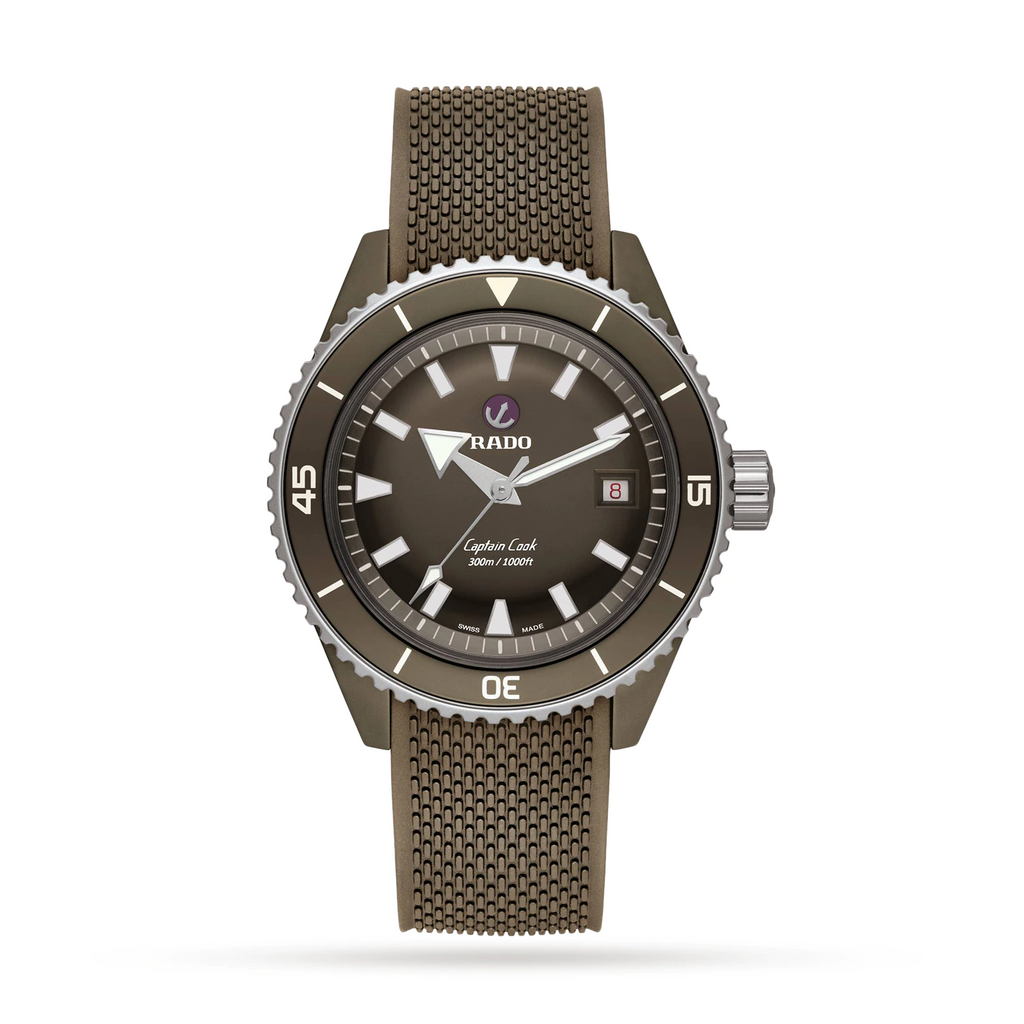 RADO Captain Cook High-Tech Ceramic Diver - Meilleures montres de plongée de luxe pour hommes des profondeurs (tous budgets) | GRANDGOLDMAN.COM