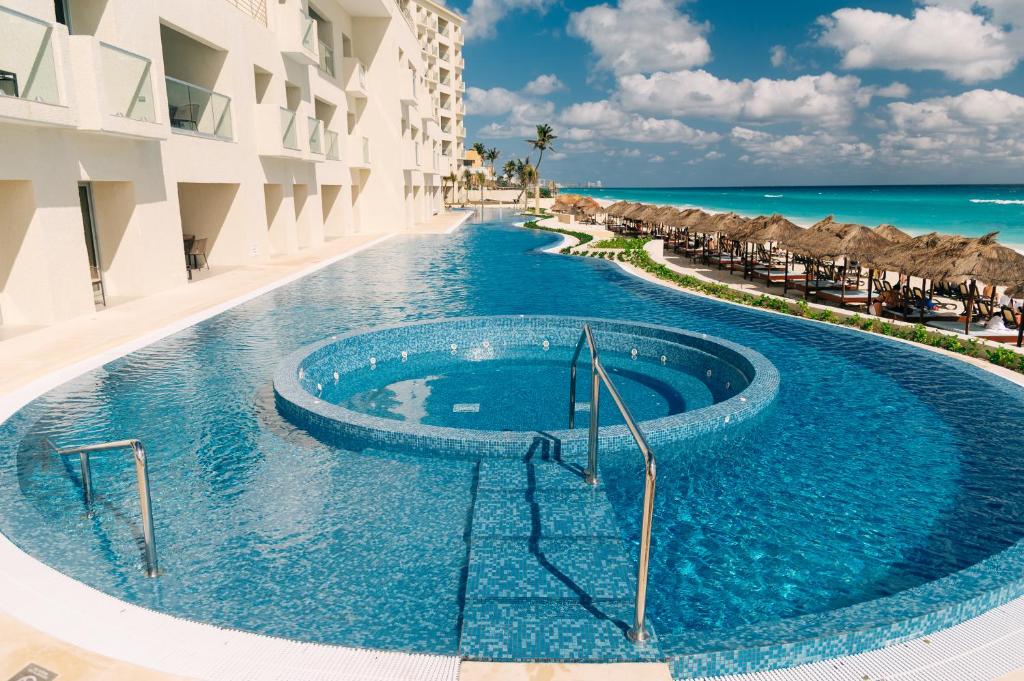 Emporio Cancun  - Best All Inclusive Resorts with Swim-up Rooms CANCUN - grandgoldman.com