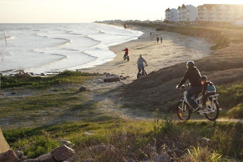 Tour aventure en vélo électrique sur l'île de Galveston - Les meilleures choses à faire à Texas City - GRANDGOLDMAN.COM