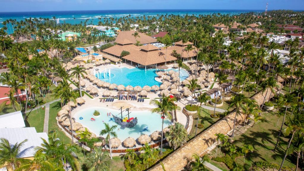Grand Palladium Punta Cana Resort & Spa - Best All Inclusive Resorts for Families Dominican Republic