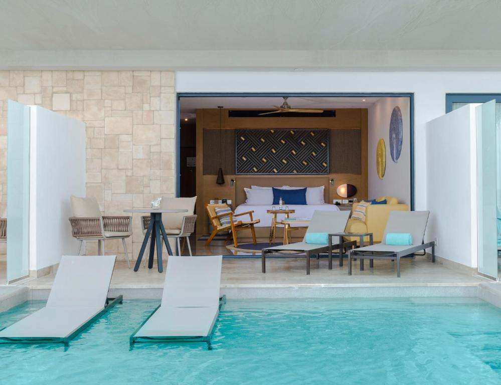 Haven Riviera Cancun  - Best All Inclusive Resorts with Swim-up Rooms CANCUN - grandgoldman.com