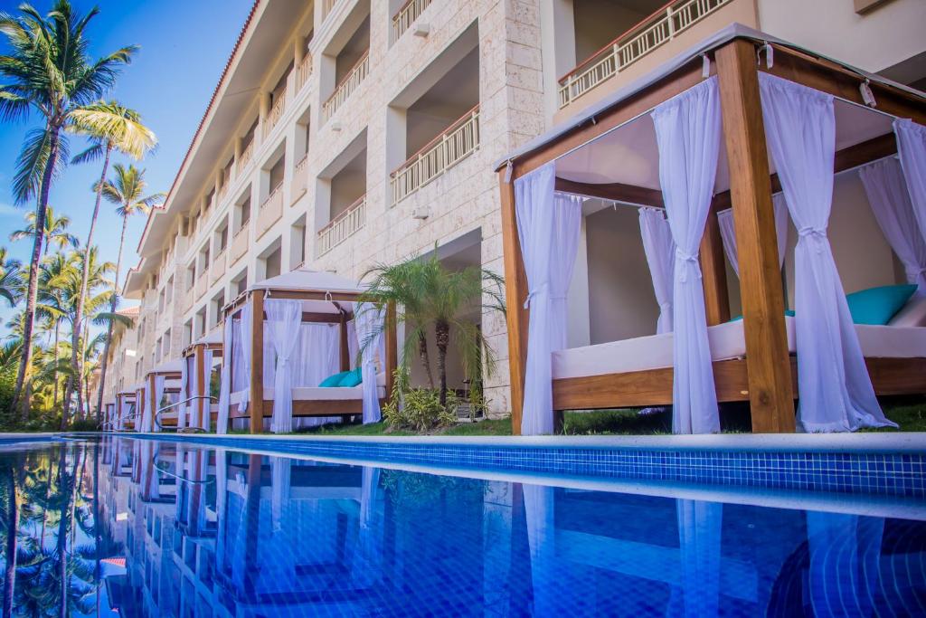 Majestic Mirage - Les meilleurs complexes hôteliers tout compris des Caraïbes avec chambres dans la piscine - grandgoldman.com