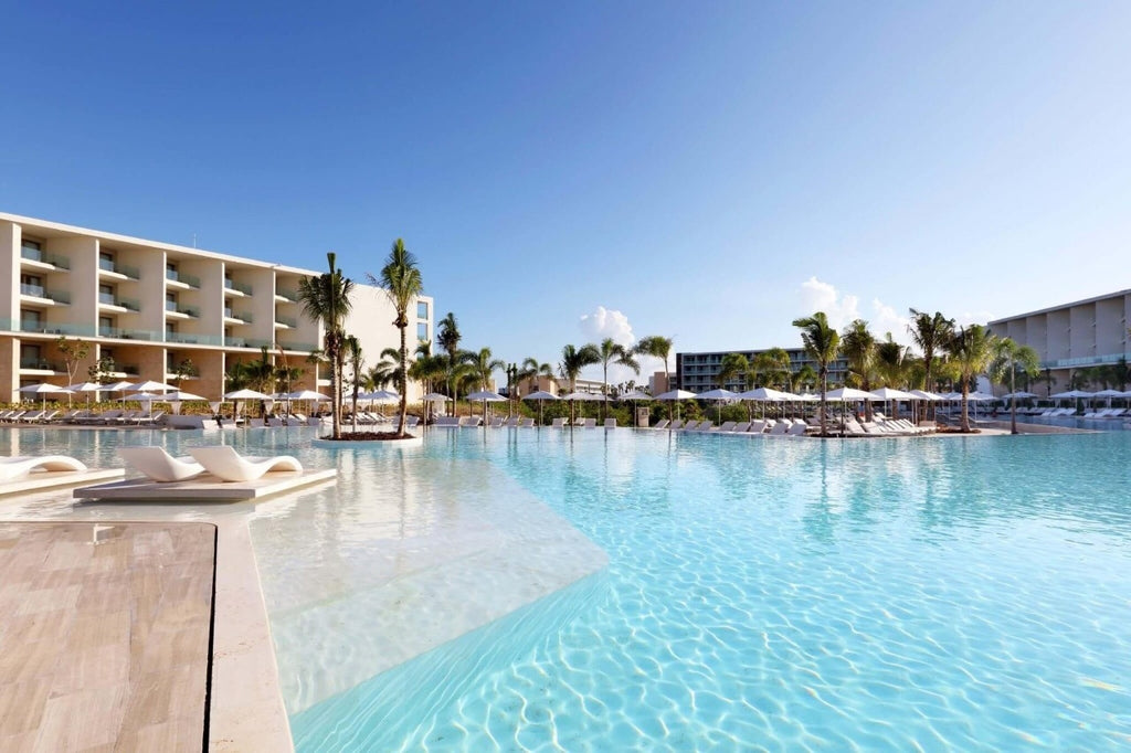 Grand Palladium Costa Mujeres Resort & Spa Cancun Mexico - Best All Inclusive Resorts Brands - GRANDGOLDMAN.COM