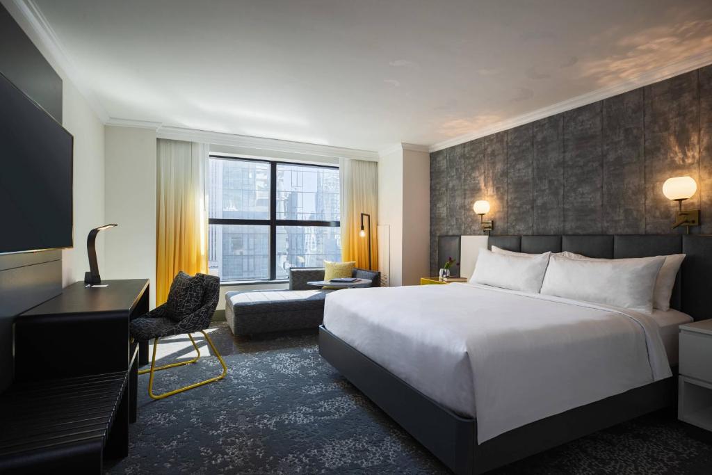 Renaissance New York Times Square Hotel - The Best Luxury Hotels in NYC Times Square