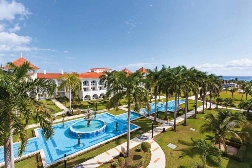 Riu Palace Mexico All Inclusive - Best All Inclusive Resorts For Families PLAYA DEL CARMEN (With Waterparks)