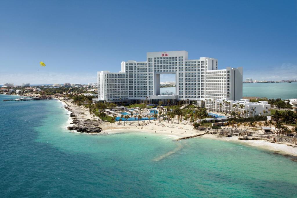 Riu Palace Peninsula All Inclusive - Best All Inclusive Resorts in MEXICO (Adults Only)