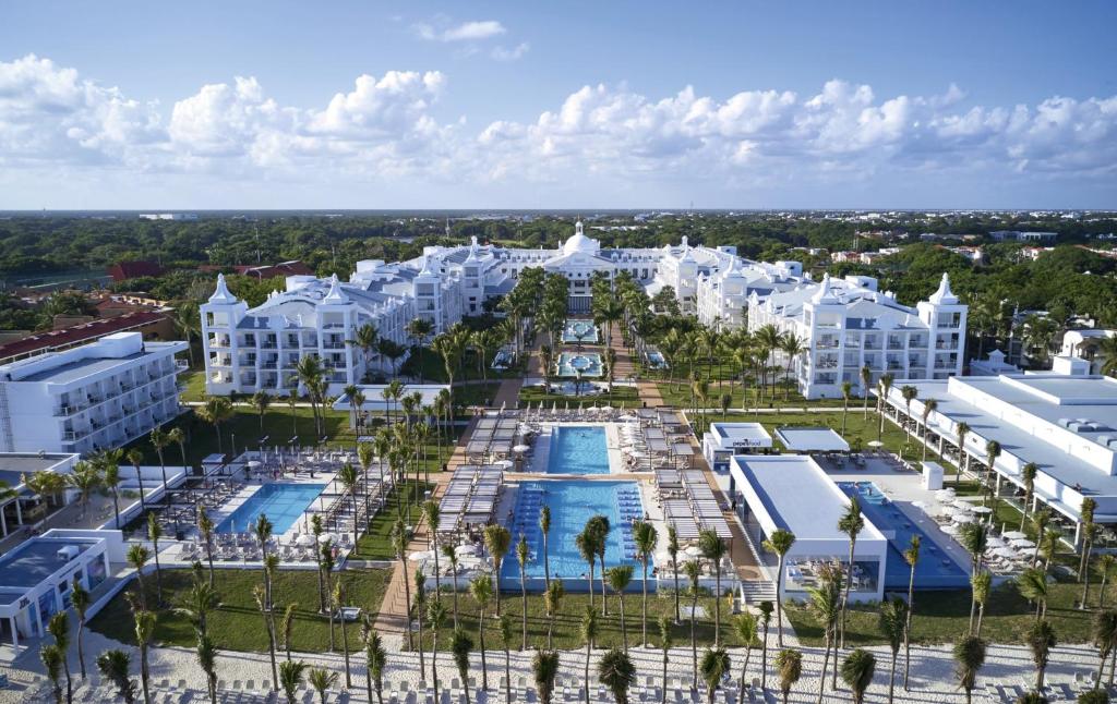Riu Palace Riviera Maya All Inclusive - Best All Inclusive Resorts For Families PLAYA DEL CARMEN (With Water parks)
