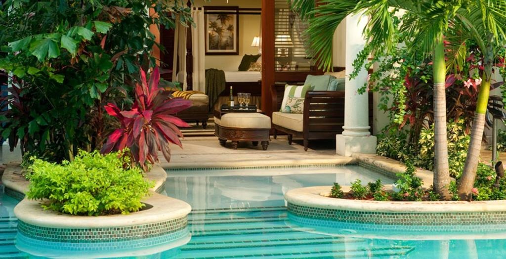 Sandals Royal Caribbean All Inclusive - Meilleurs complexes hôteliers tout compris des Caraïbes avec chambres dans la piscine - grandgoldman.com