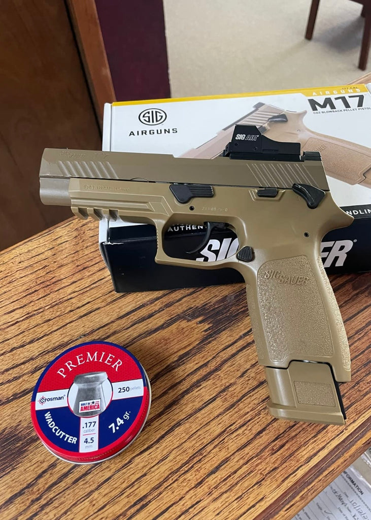 Sig Sauer M17 CO2-Powered Air Pistol - Best Air Pistols on Amazon, Tested & Ranked by Experts - GRANDGOLDMAN.COM