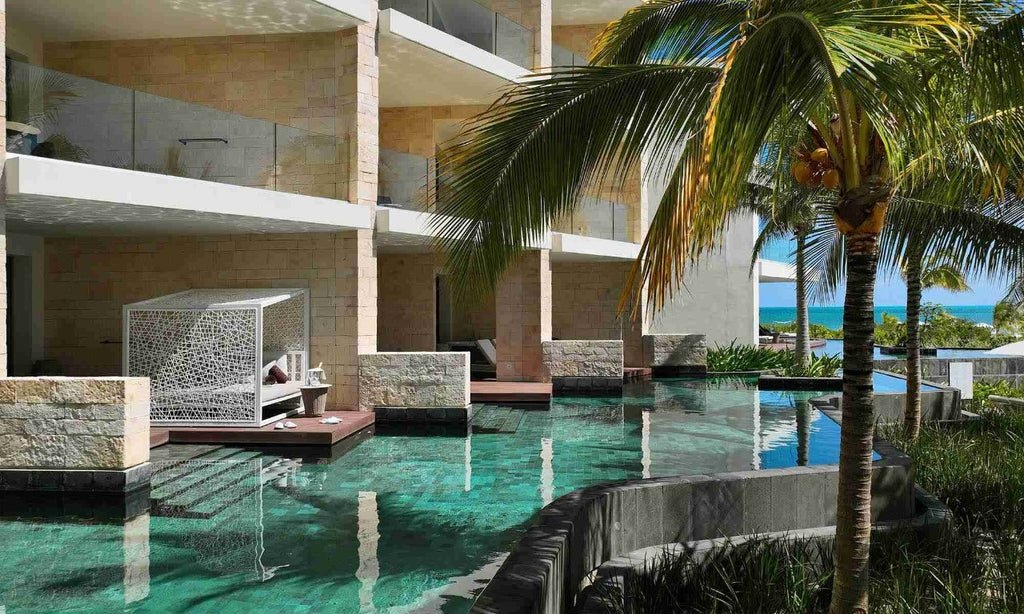 TRS Coral Hotel - Best All Inclusive Resorts with Swim-up Rooms CANCUN - grandgoldman.com