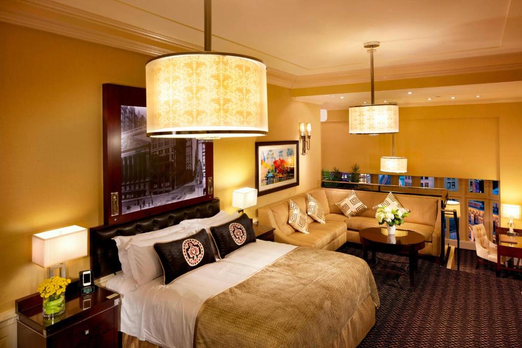 The Algonquin Hotel Times Square - The Best Luxury Hotels in NYC Times Square