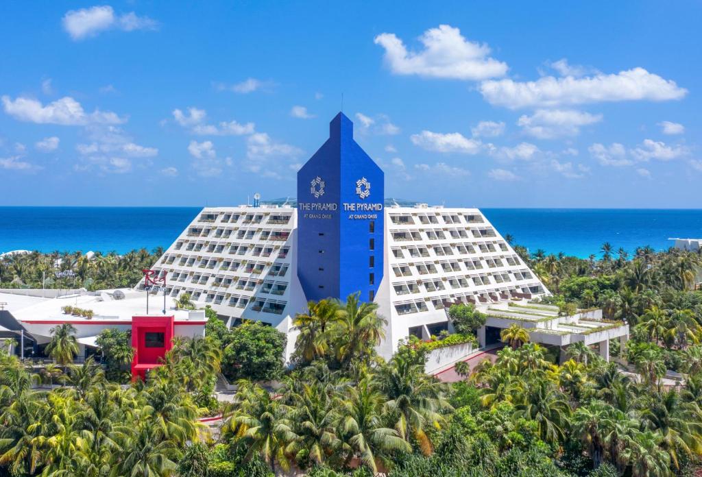 The Pyramid Cancun - Best All Inclusive Resorts With Casinos MEXICO