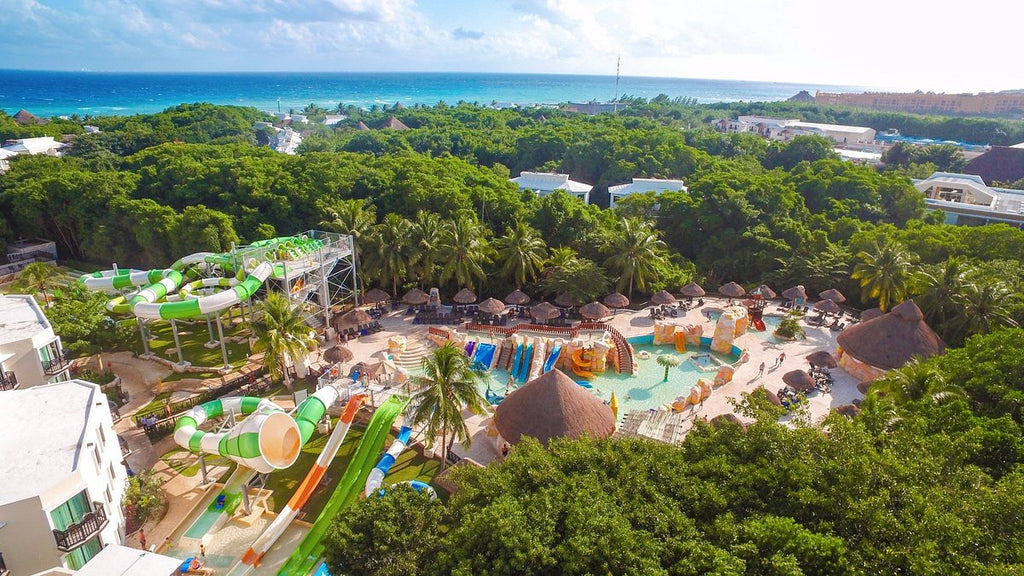 Sandos Caracol Eco Resort All Inclusive - Best All Inclusive Resorts For Families PLAYA DEL CARMEN (With Water parks)