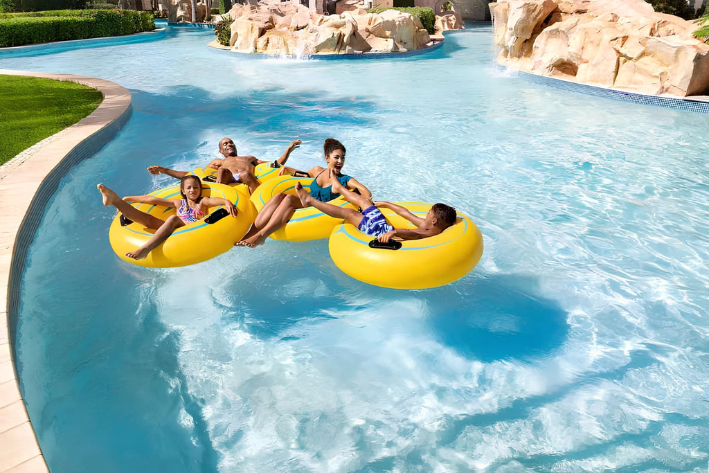 water park family lazy river