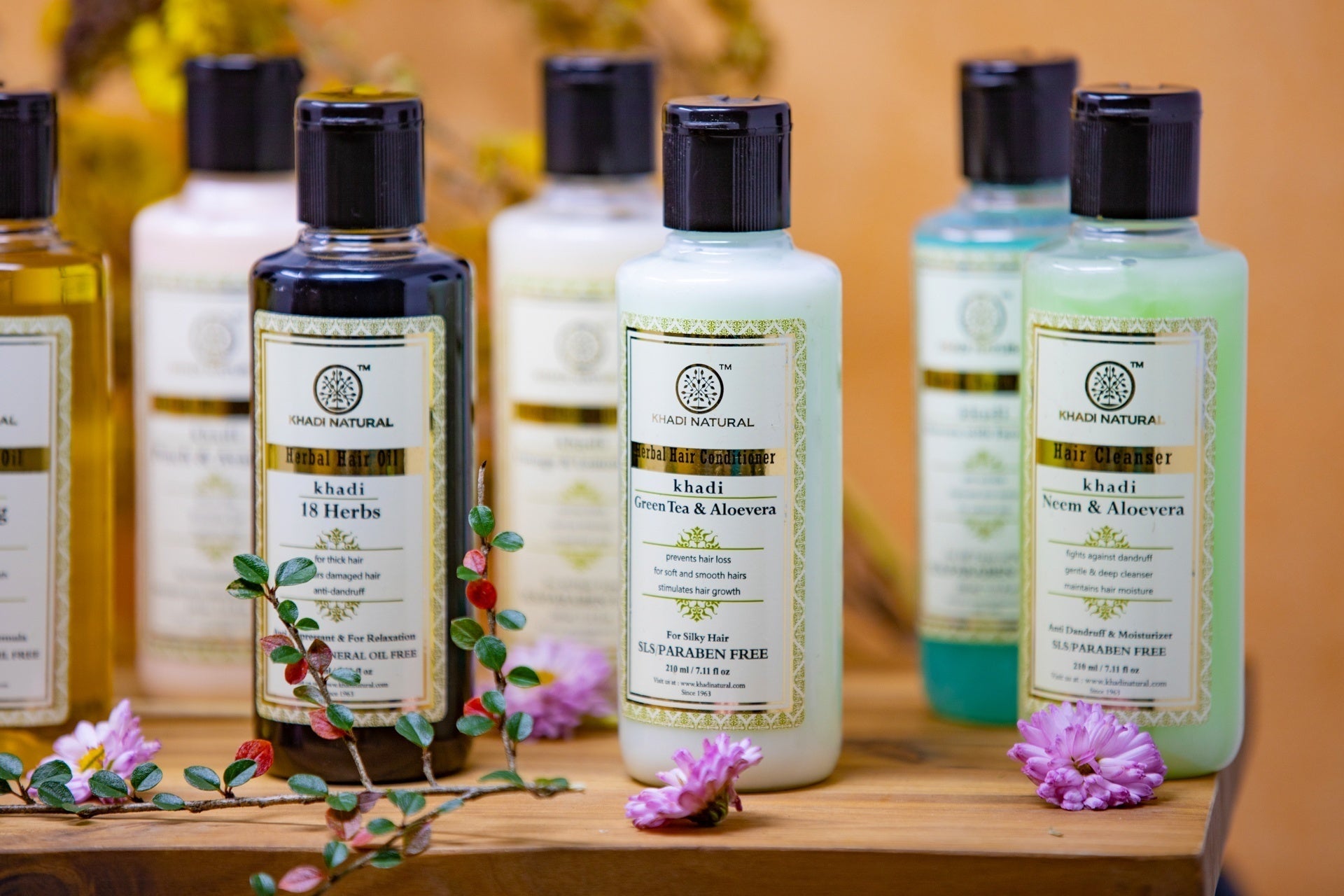Unisex Herbal Khadi Hair Shampoo Packaging Type Bottle Packaging Size  210 Ml