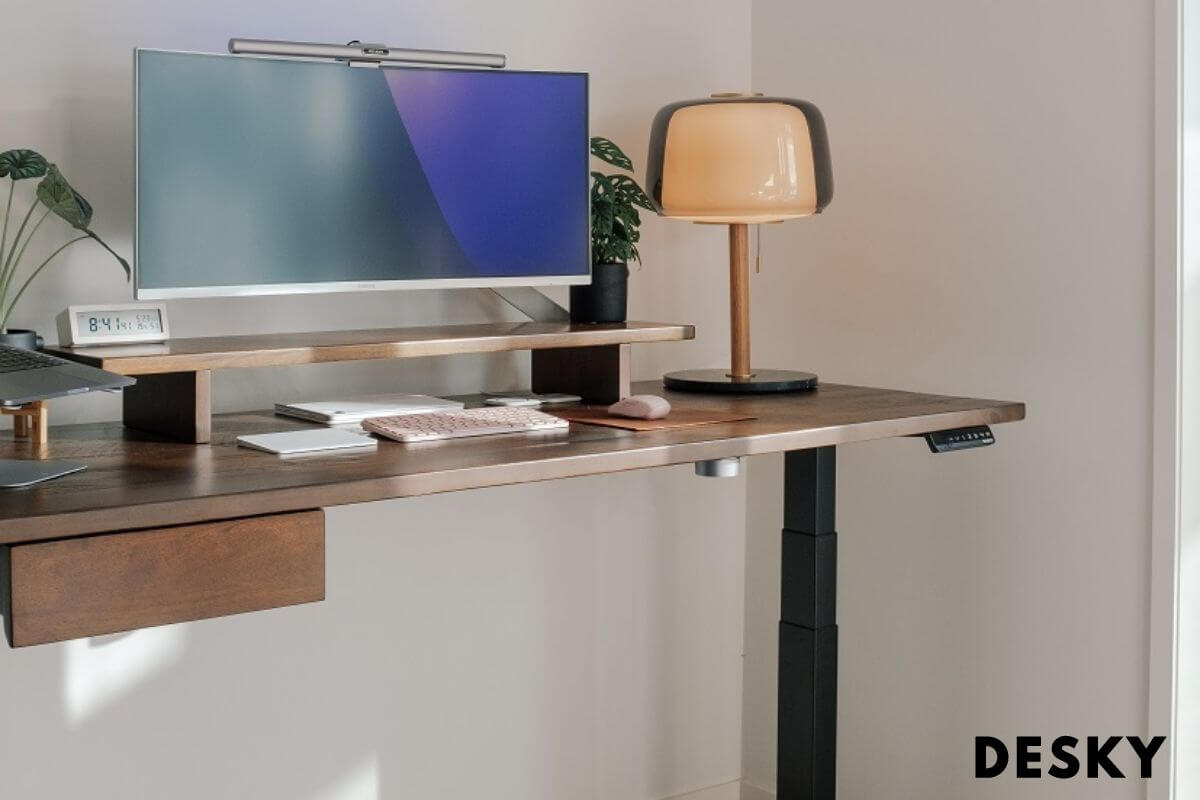 How wide should your desk drawers be?