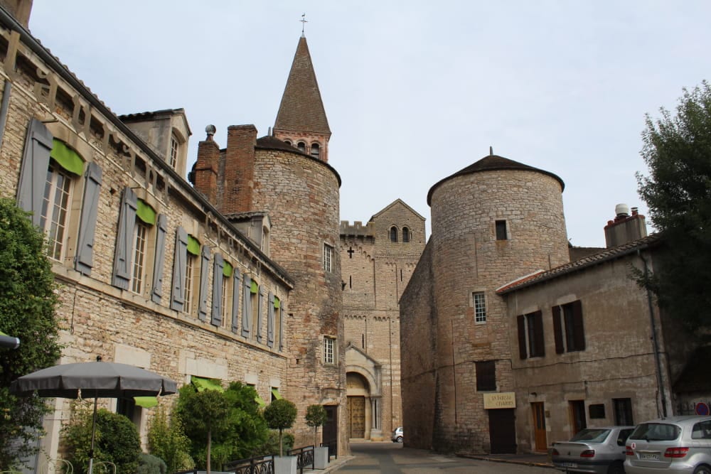 Abbaye Saint-Philibert de Tournus, Balade moto en Côte D'or