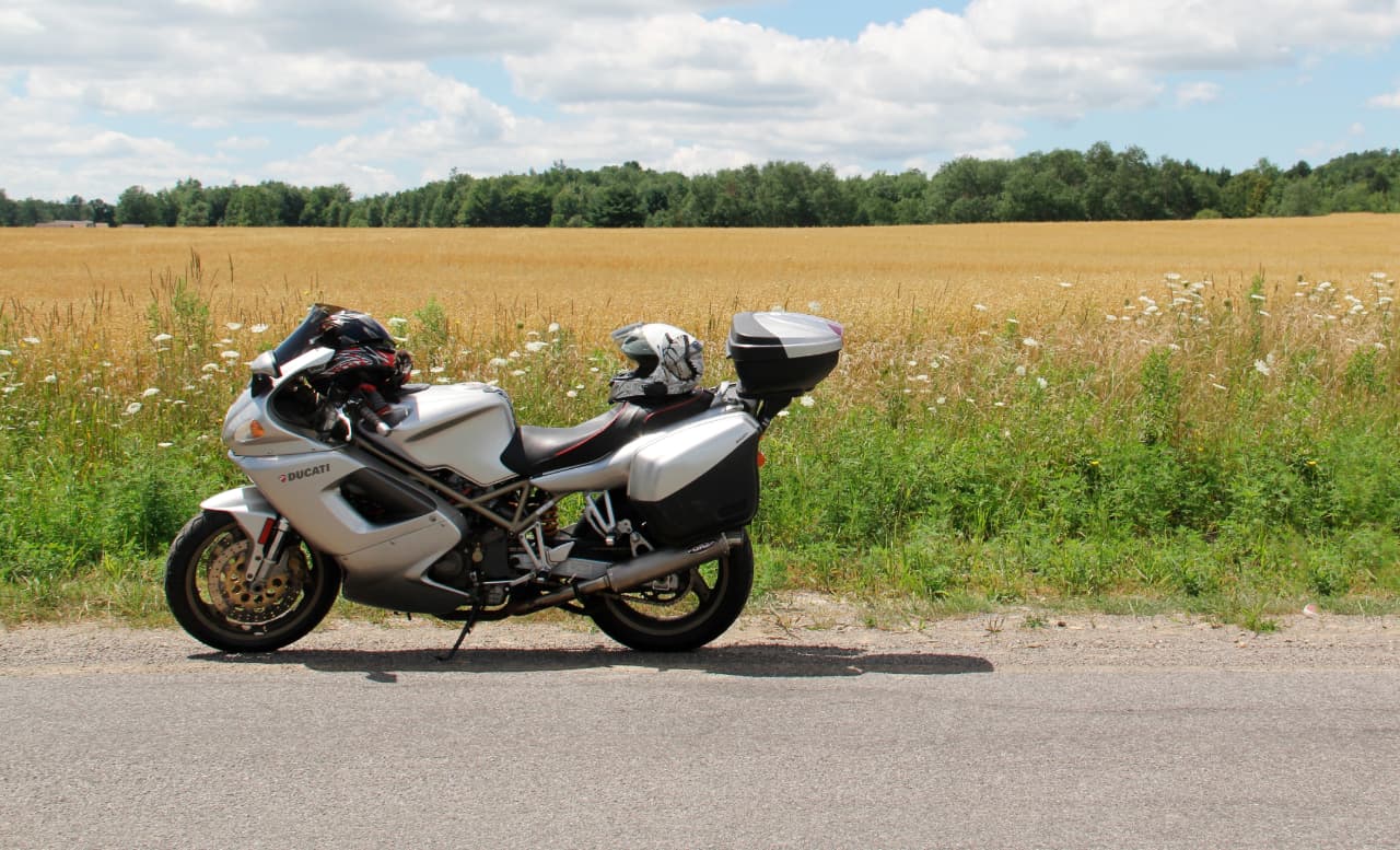 A motorcycle alarm on a smartphone for road use