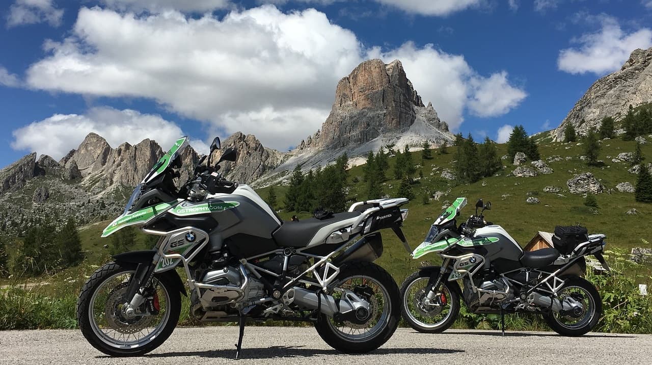 Ein Motorradalarm auf dem Smartphone für Trail