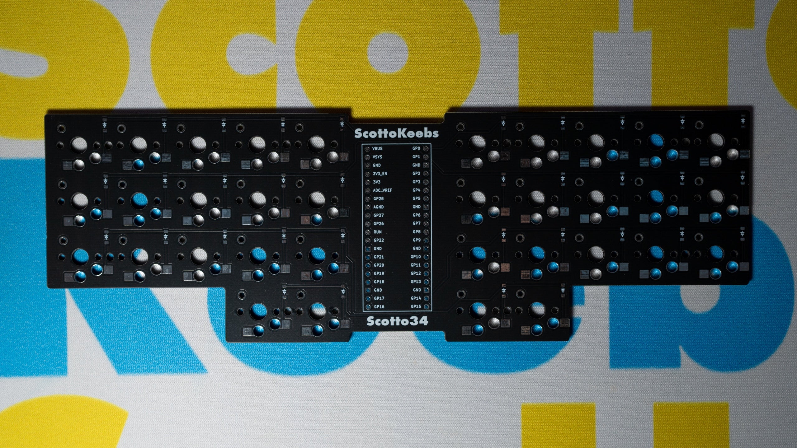 Scotto34 (PCB Edition) black PCB.