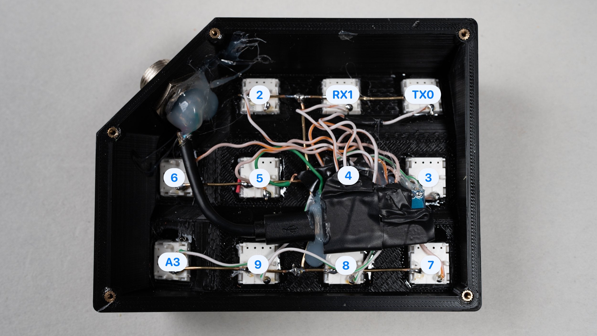 Annotated ScottoMacrodeck wiring.