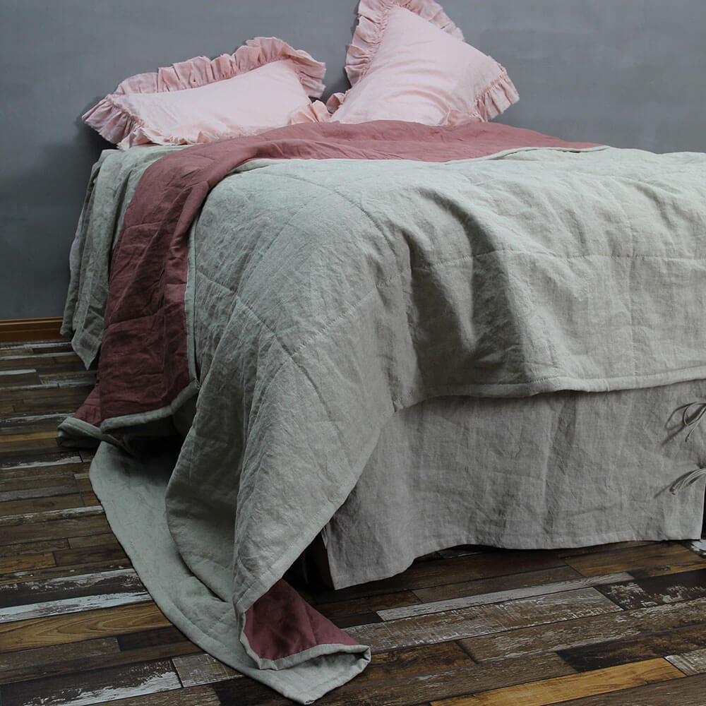 Linen Quilted Bedspread With Cotton Padding - Bonjour le Lin product image