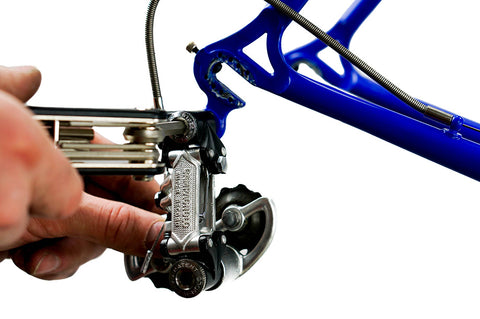 Attaching the Rear Derailleur