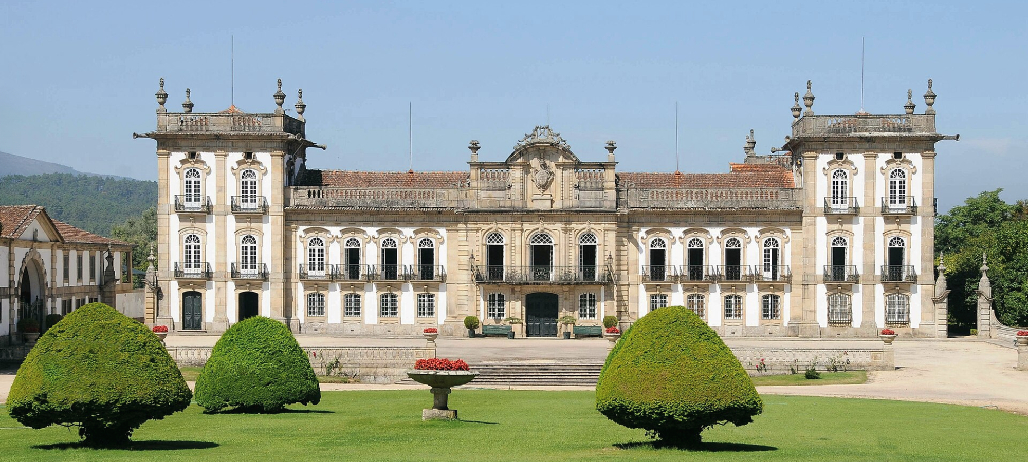 Palácio da Brejoeira in Portugal, Klassizistischer Palast des frühen 19. Jh. mit prächtiger Einrichtung, Gärten, Weinbergen