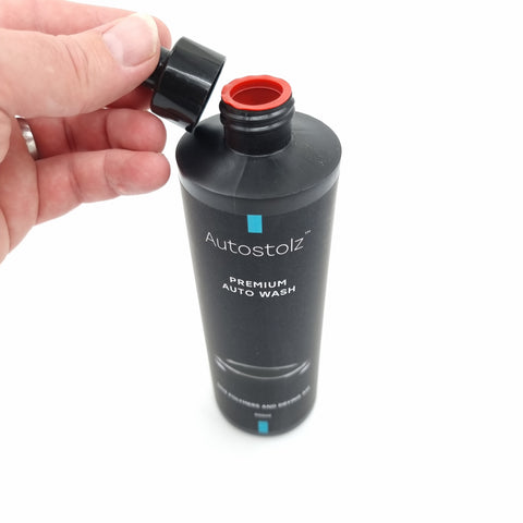 Autostolz premium Auto Wash has a safety seal under the lid to avoid leakage