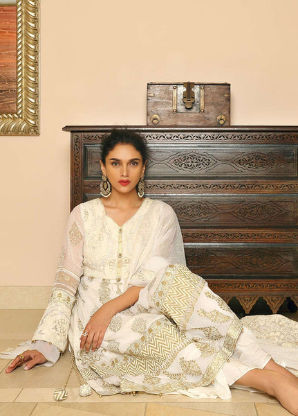 Aditi Rao Hydari in White Asymmetrical Pakistani Suit