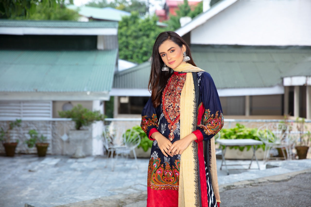 Rangrez Embroidered Lawn Collection 2021 – D6– YourLibaas