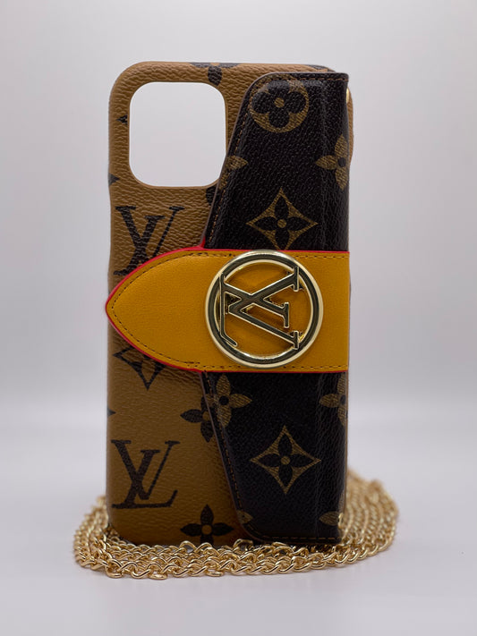 LV Gold Emblem Case – Technology Kingdom