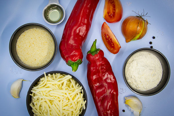Zutaten für Spitzpaprika gefüllt mit veganem Käse paniert